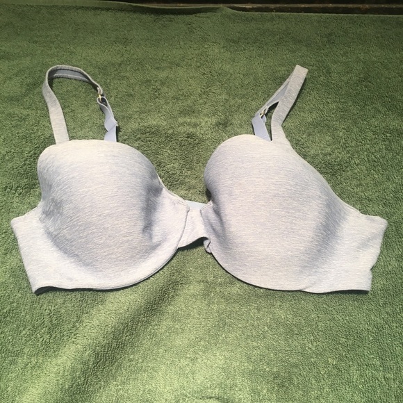 Hanes Convertable T-Shirt bra - Picture 4 of 7
